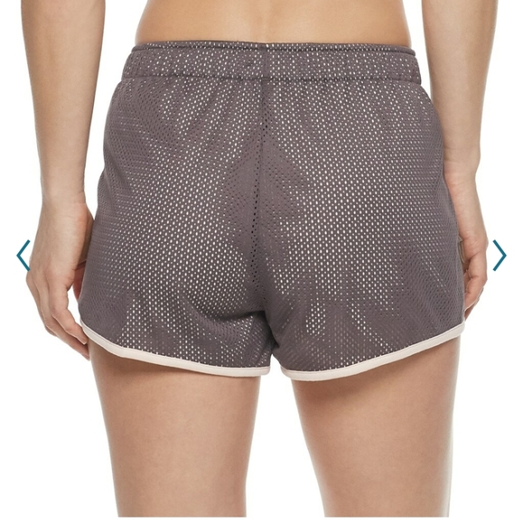 Under Armour Reversible Mesh Shorts - Picture 3 of 6
